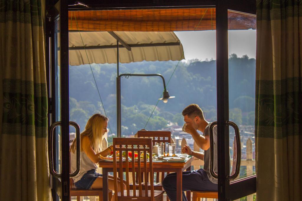 Satyodaya Educational Training Centre Kandy Exteriör bild